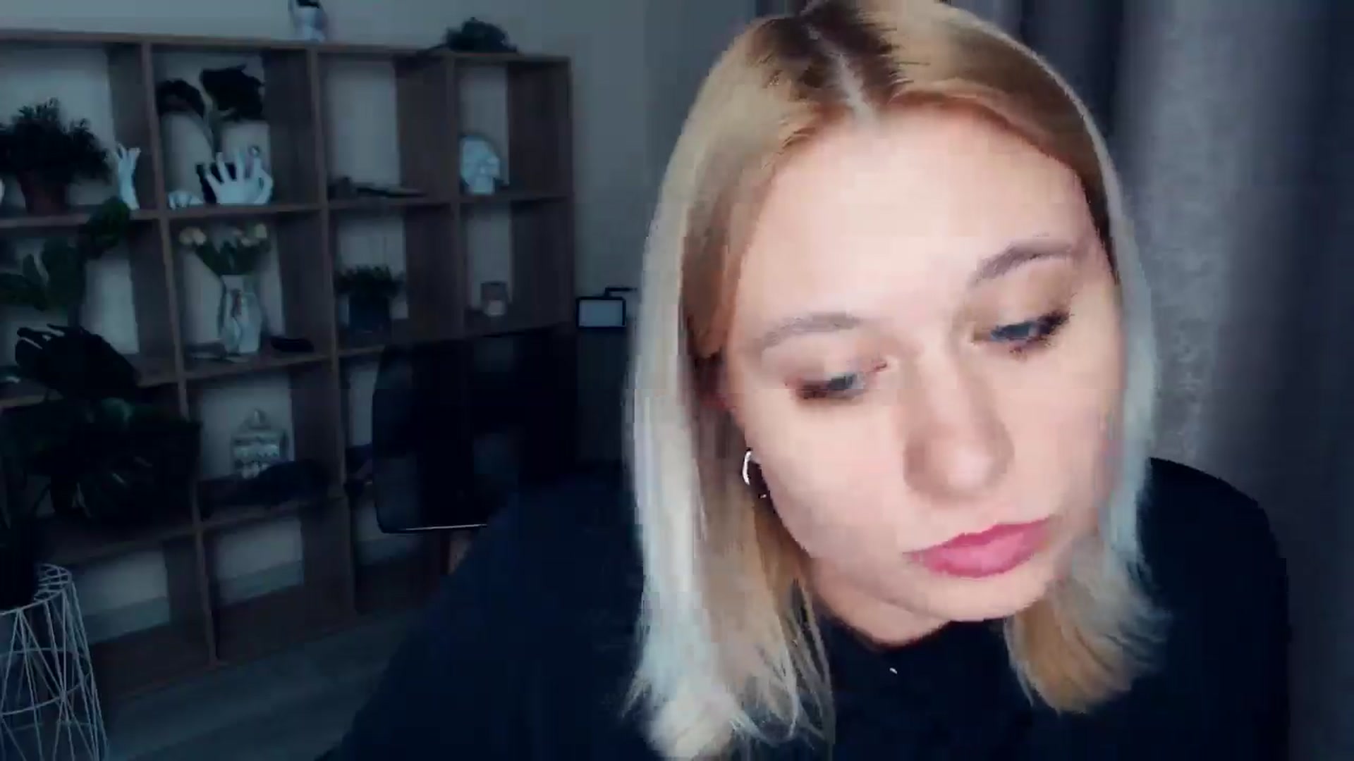 Gallery image thumbnail from Kukla_kolduna's myfreecams stream on, 03/01/2025, 19:09 image 17 of 20