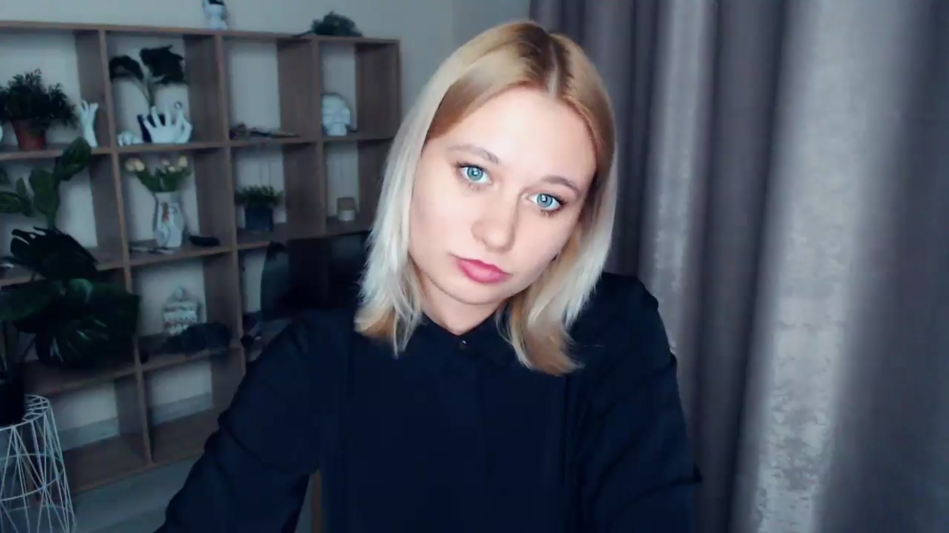 Gallery image thumbnail from Kukla_kolduna's myfreecams stream on, 03/01/2025, 19:09 image 13 of 20
