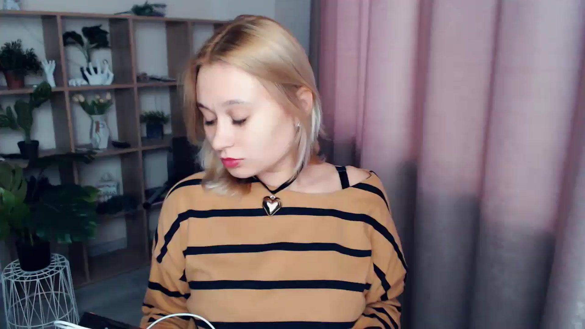 Gallery image thumbnail from Kukla_kolduna's myfreecams stream on, 03/02/2025, 15:14 image 1 of 20