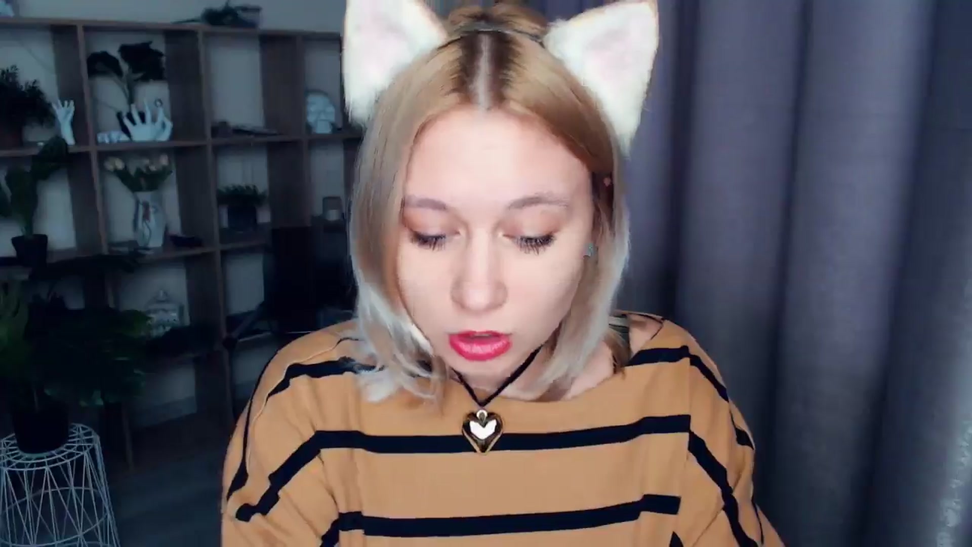Gallery image thumbnail from Kukla_kolduna's myfreecams stream on, 03/02/2025, 15:14 image 17 of 20