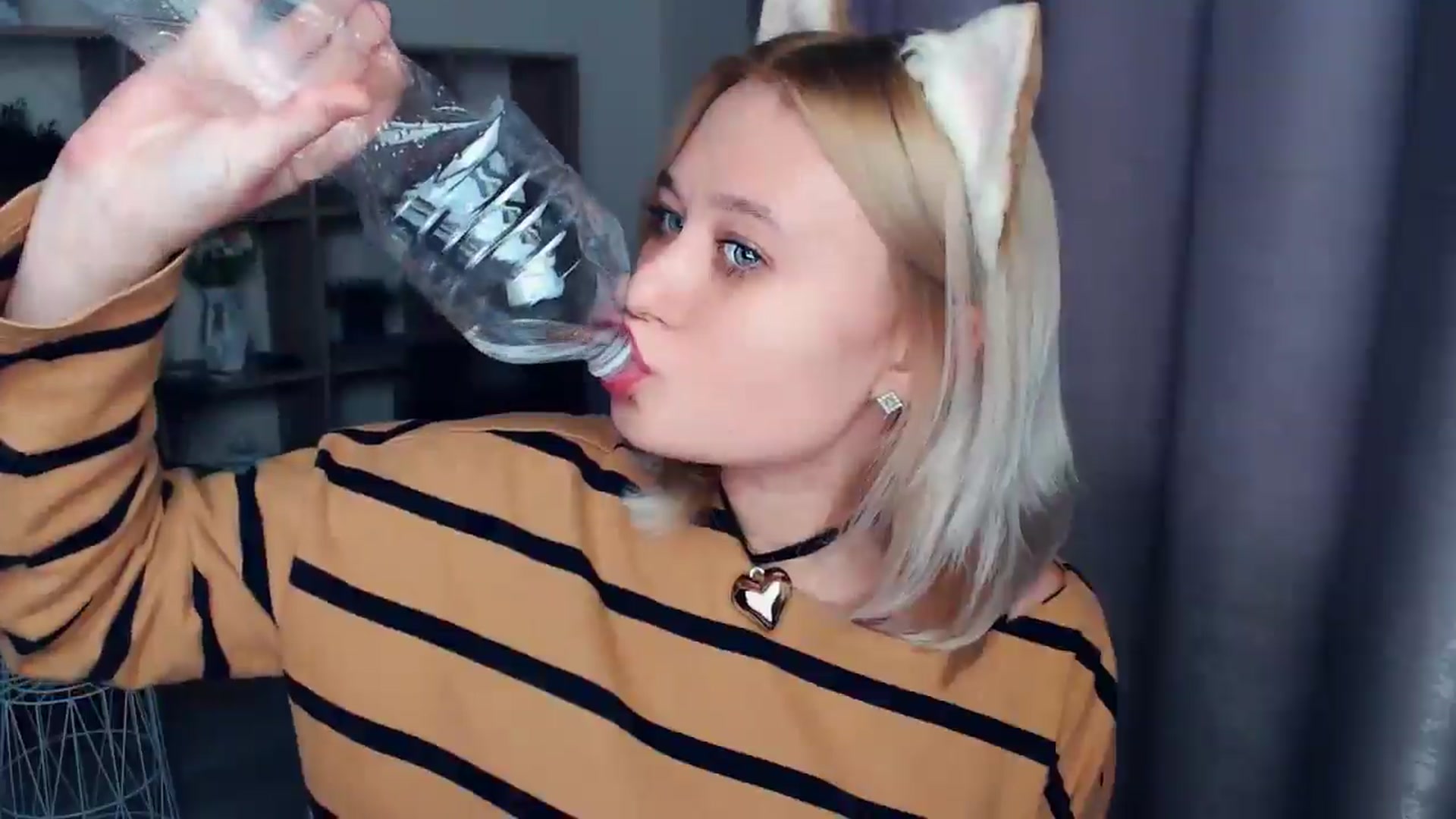 Gallery image thumbnail from Kukla_kolduna's myfreecams stream on, 03/02/2025, 15:14 image 15 of 20