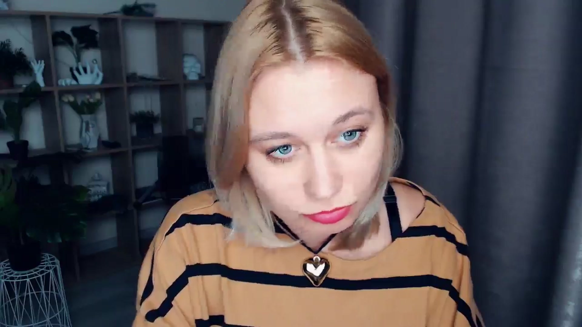 Gallery image thumbnail from Kukla_kolduna's myfreecams stream on, 03/02/2025, 16:30 image 18 of 20