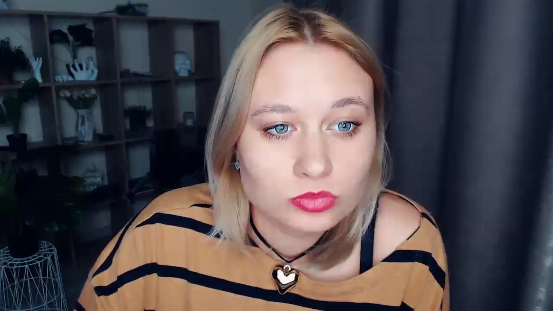Gallery image thumbnail from Kukla_kolduna's myfreecams stream on, 03/02/2025, 16:30 image 16 of 20