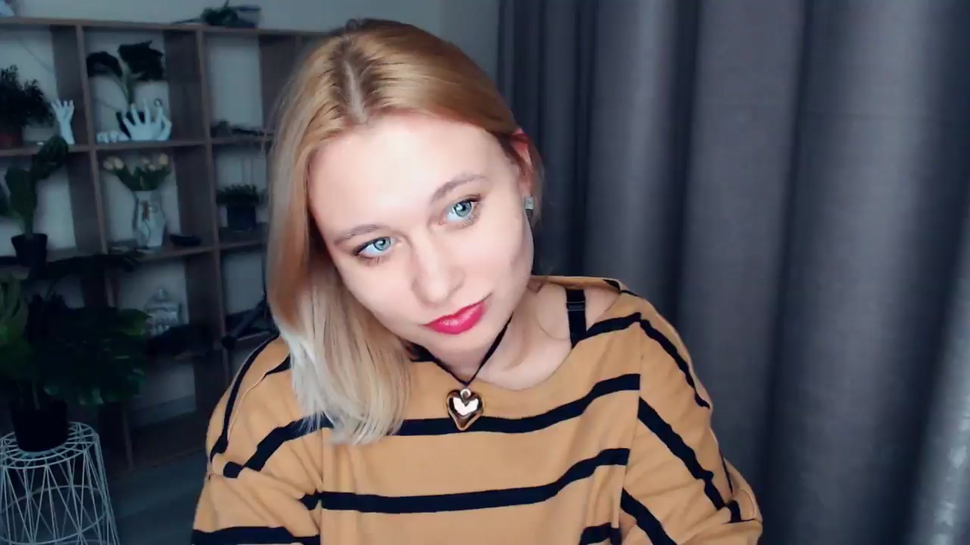 Gallery image thumbnail from Kukla_kolduna's myfreecams stream on, 03/02/2025, 16:30 image 11 of 20