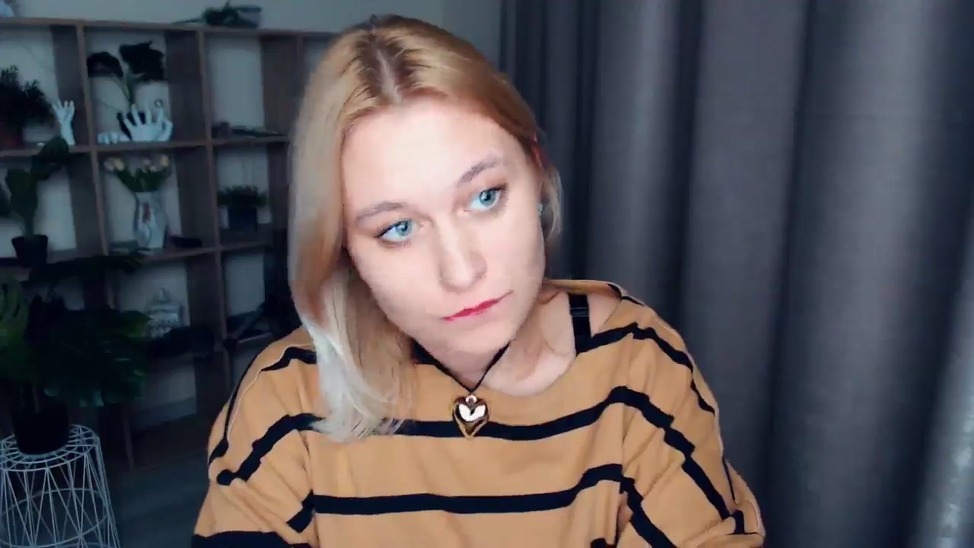 Gallery image thumbnail from Kukla_kolduna's myfreecams stream on, 03/02/2025, 16:30 image 12 of 20