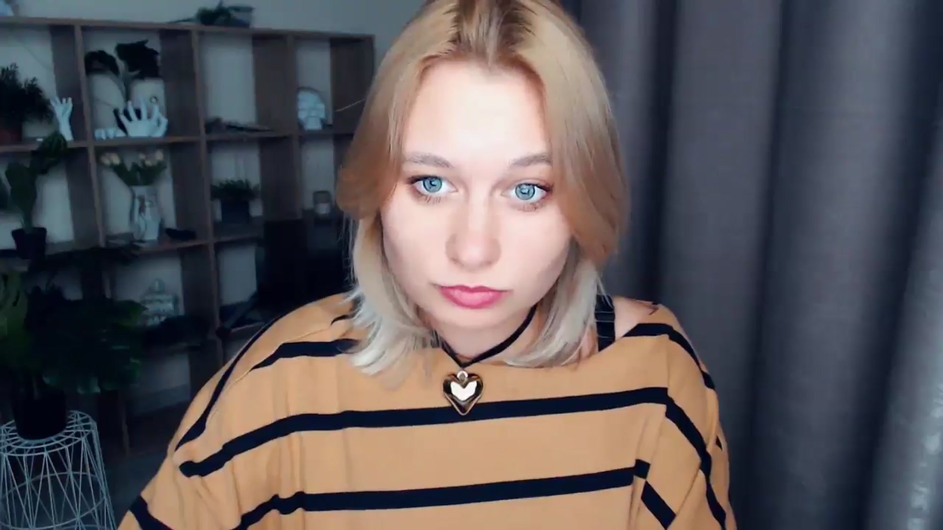 Gallery image thumbnail from Kukla_kolduna's myfreecams stream on, 03/02/2025, 18:03 image 11 of 20