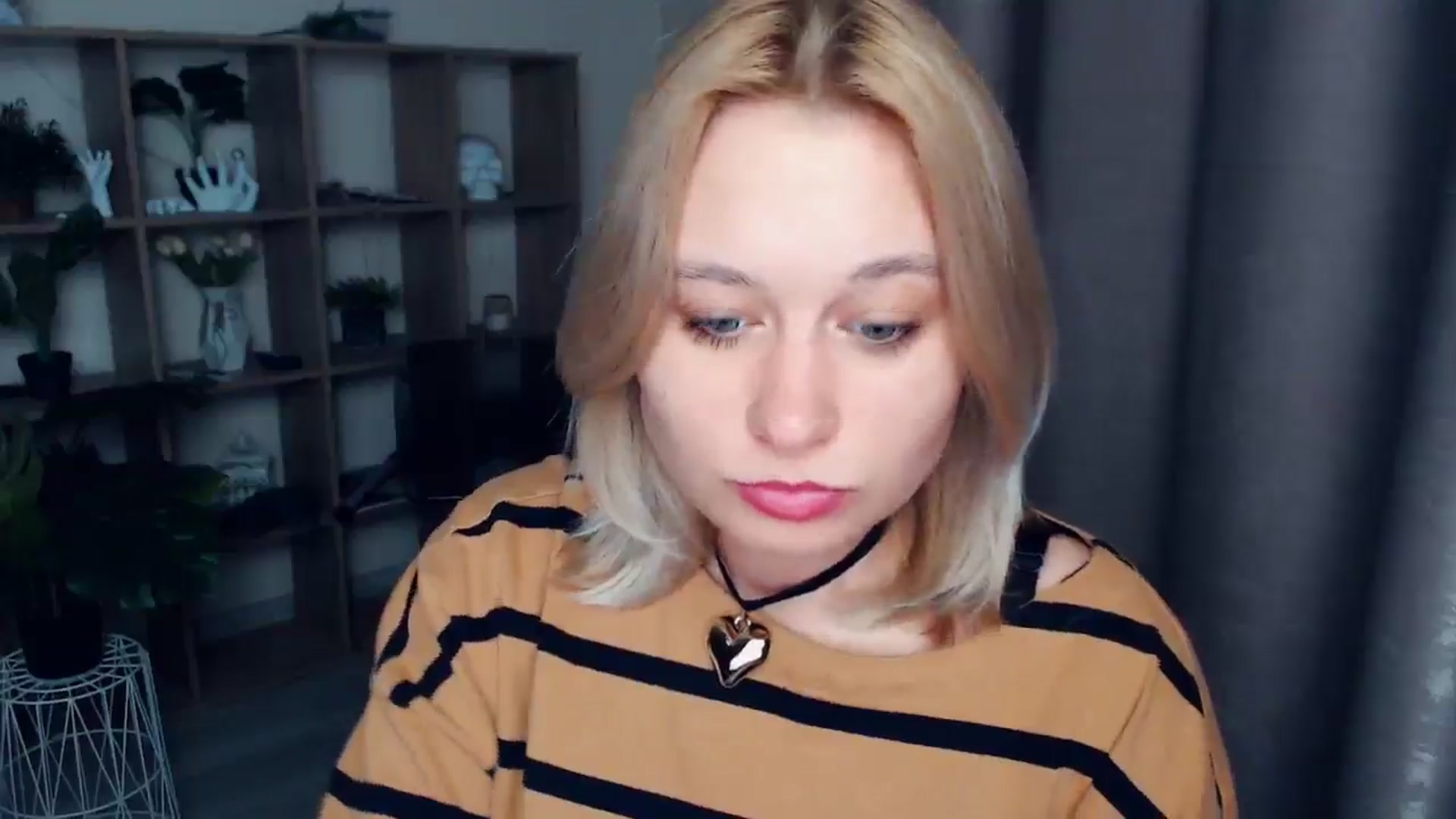 Gallery image thumbnail from Kukla_kolduna's myfreecams stream on, 03/02/2025, 18:03 image 7 of 20