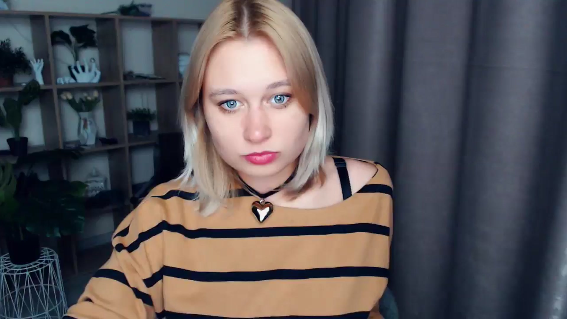 Gallery image thumbnail from Kukla_kolduna's myfreecams stream on, 03/02/2025, 18:03 image 1 of 20