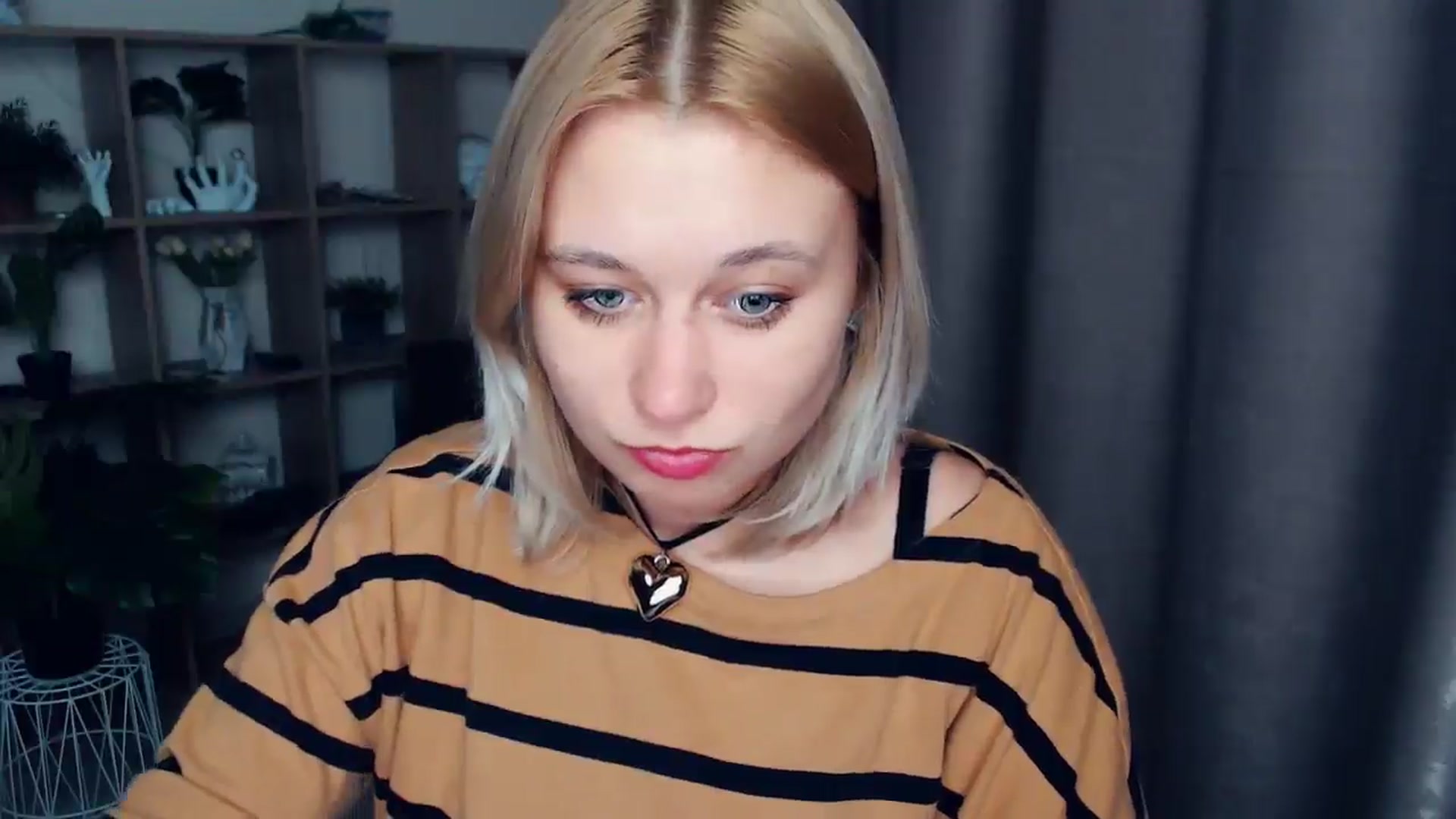 Gallery image thumbnail from Kukla_kolduna's myfreecams stream on, 03/02/2025, 18:03 image 3 of 20