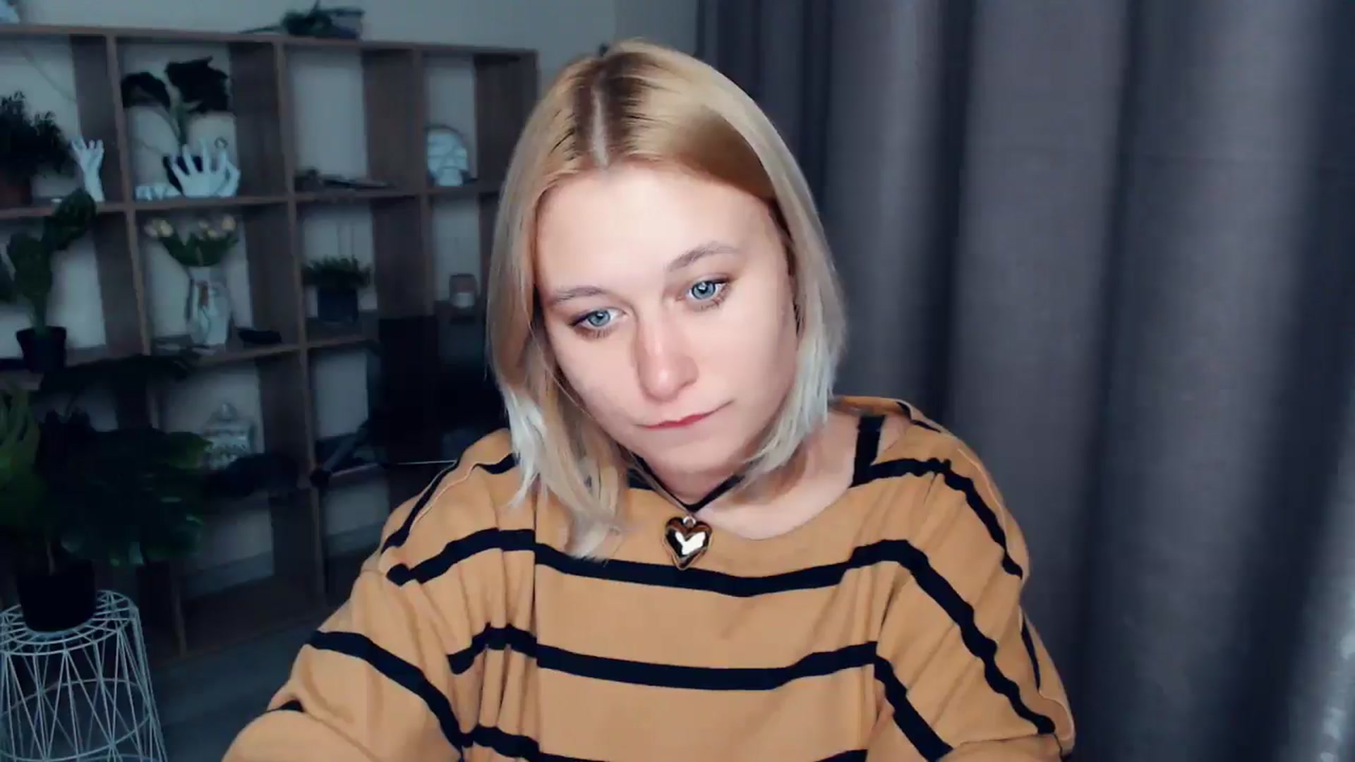 Gallery image thumbnail from Kukla_kolduna's myfreecams stream on, 03/02/2025, 18:03 image 4 of 20