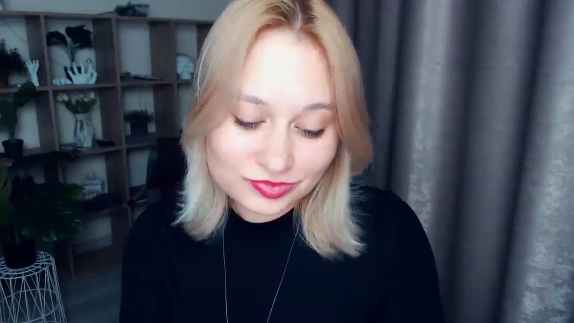 Gallery image thumbnail from Kukla_kolduna's myfreecams stream on, 03/05/2025, 17:46 image 8 of 20