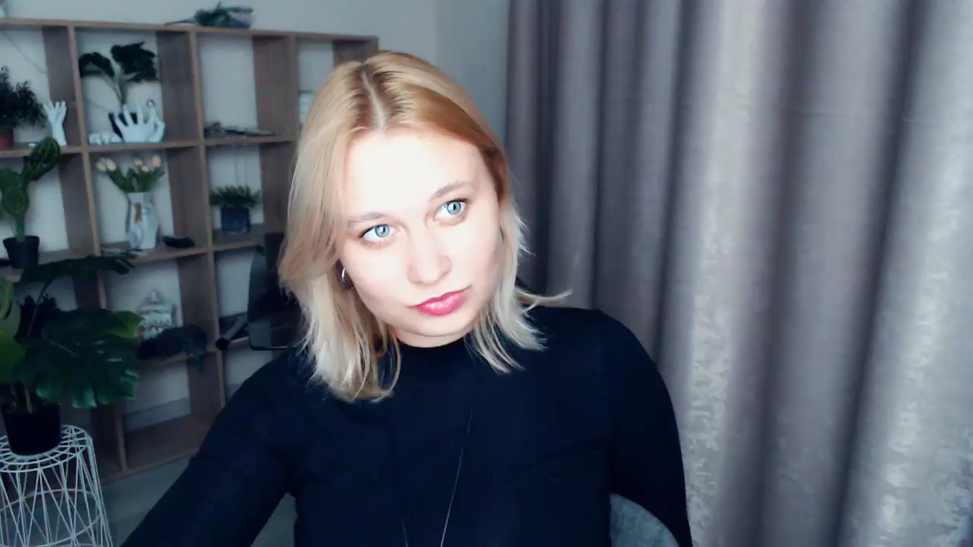 Gallery image thumbnail from Kukla_kolduna's myfreecams stream on, 03/05/2025, 17:46 image 18 of 20