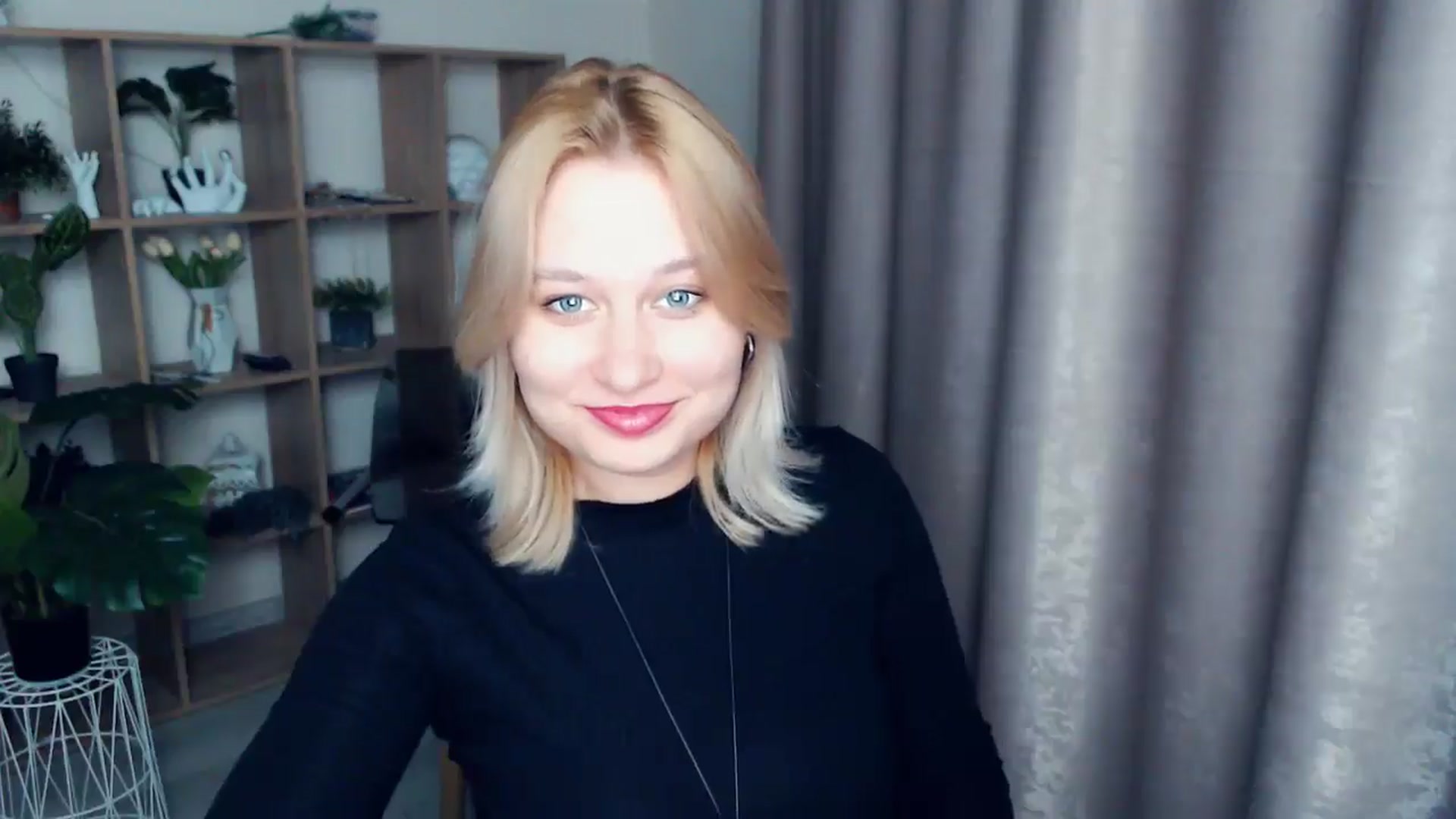 Gallery image thumbnail from Kukla_kolduna's myfreecams stream on, 03/05/2025, 17:46 image 2 of 20