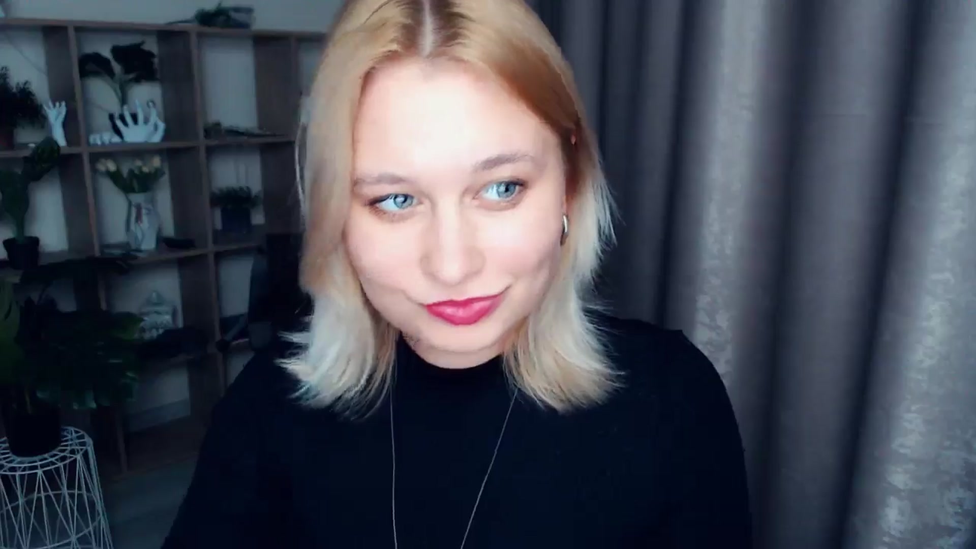 Gallery image thumbnail from Kukla_kolduna's myfreecams stream on, 03/05/2025, 17:46 image 10 of 20