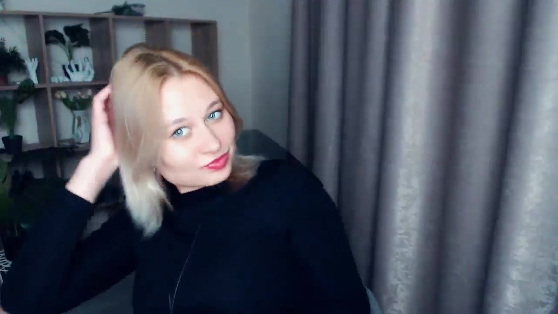 Gallery image thumbnail from Kukla_kolduna's myfreecams stream on, 03/05/2025, 17:46 image 7 of 20