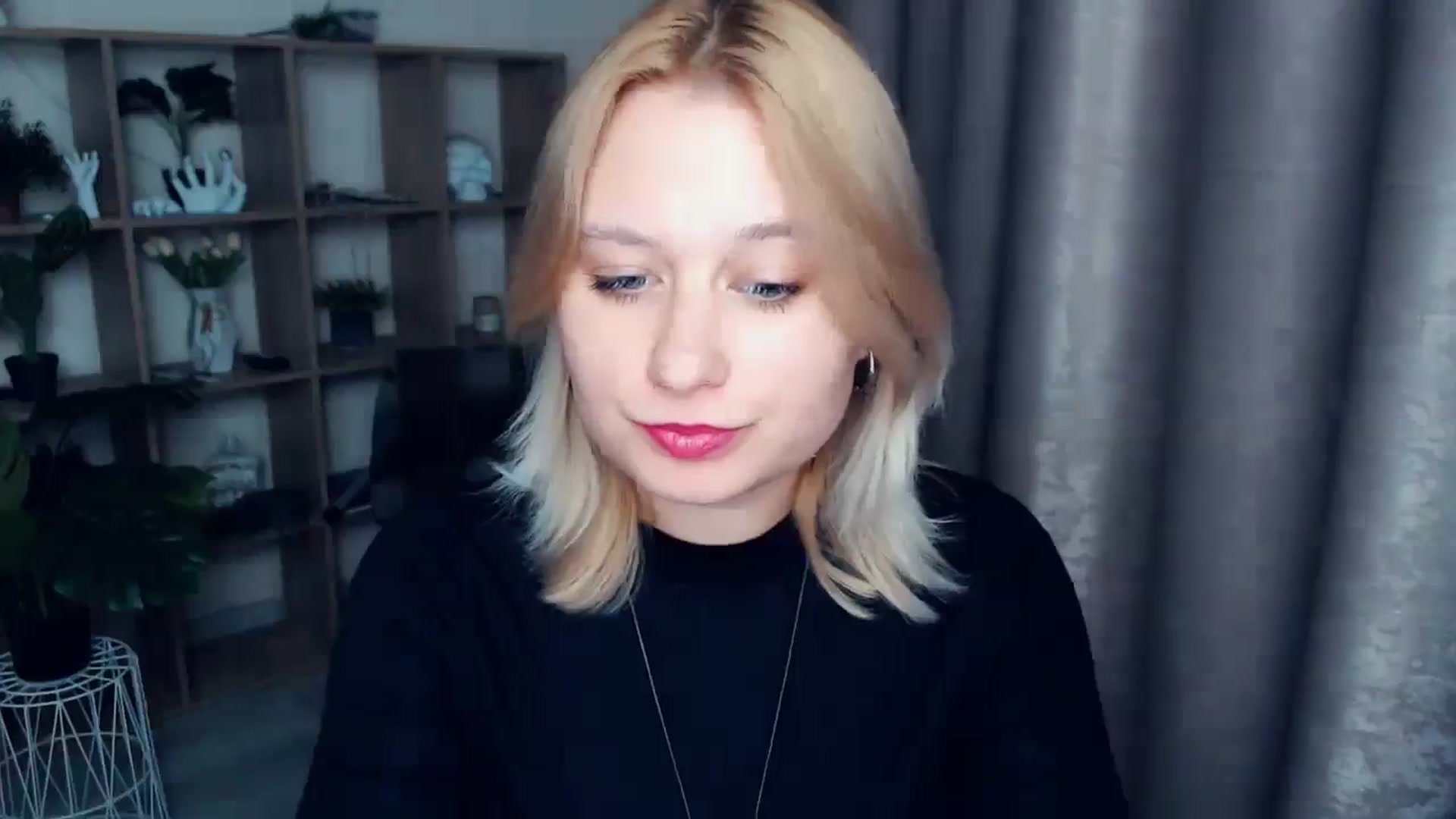 Gallery image thumbnail from Kukla_kolduna's myfreecams stream on, 03/05/2025, 17:46 image 5 of 20