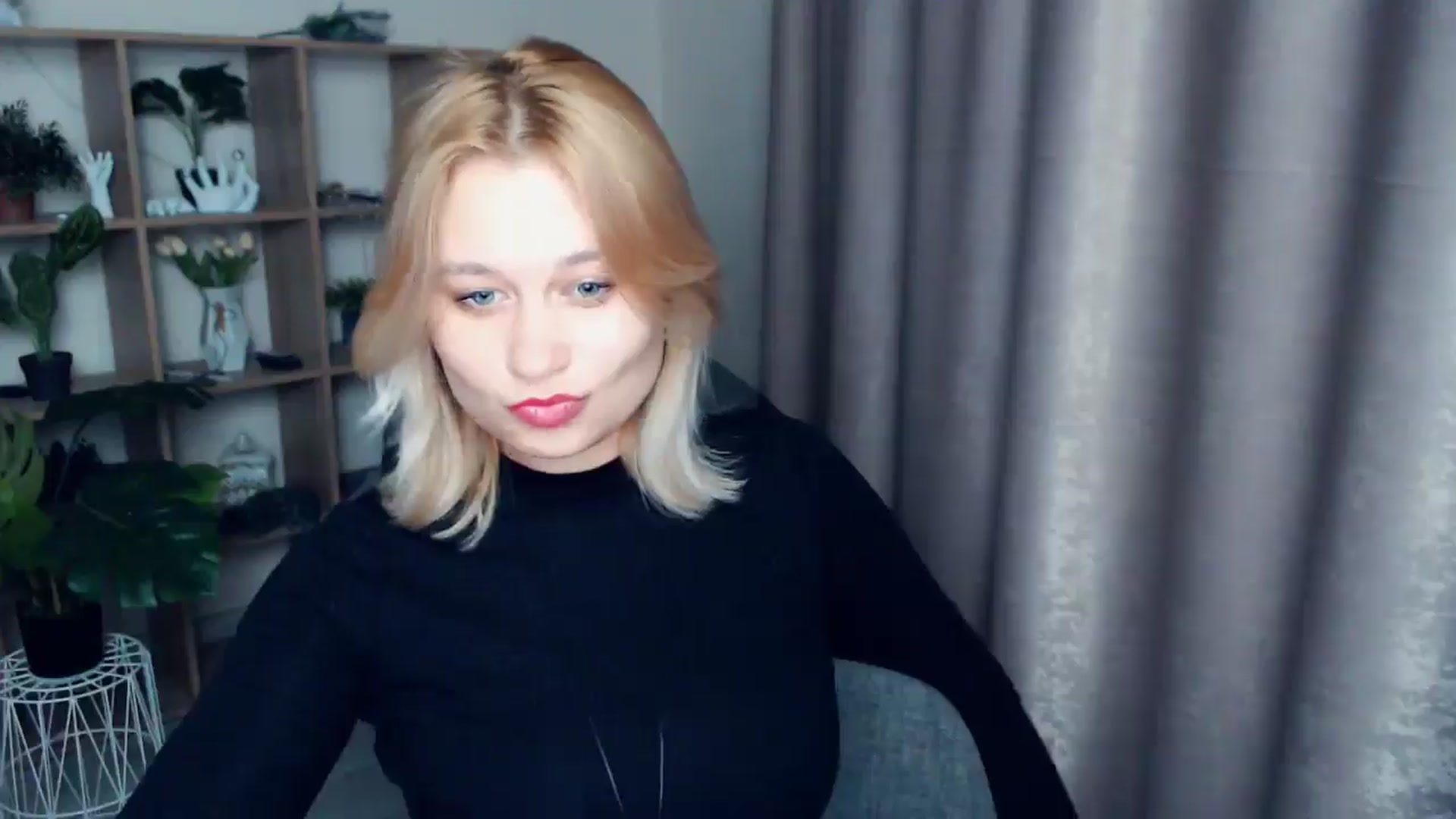 Gallery image thumbnail from Kukla_kolduna's myfreecams stream on, 03/05/2025, 19:04 image 15 of 20