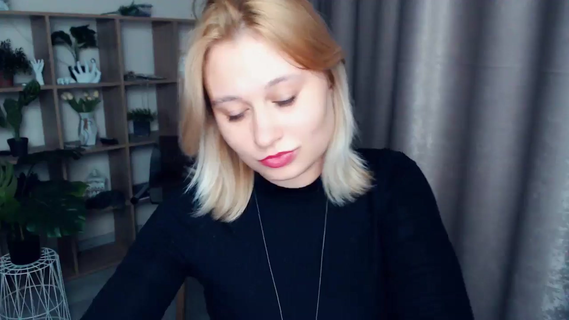 Gallery image thumbnail from Kukla_kolduna's myfreecams stream on, 03/05/2025, 19:04 image 12 of 20