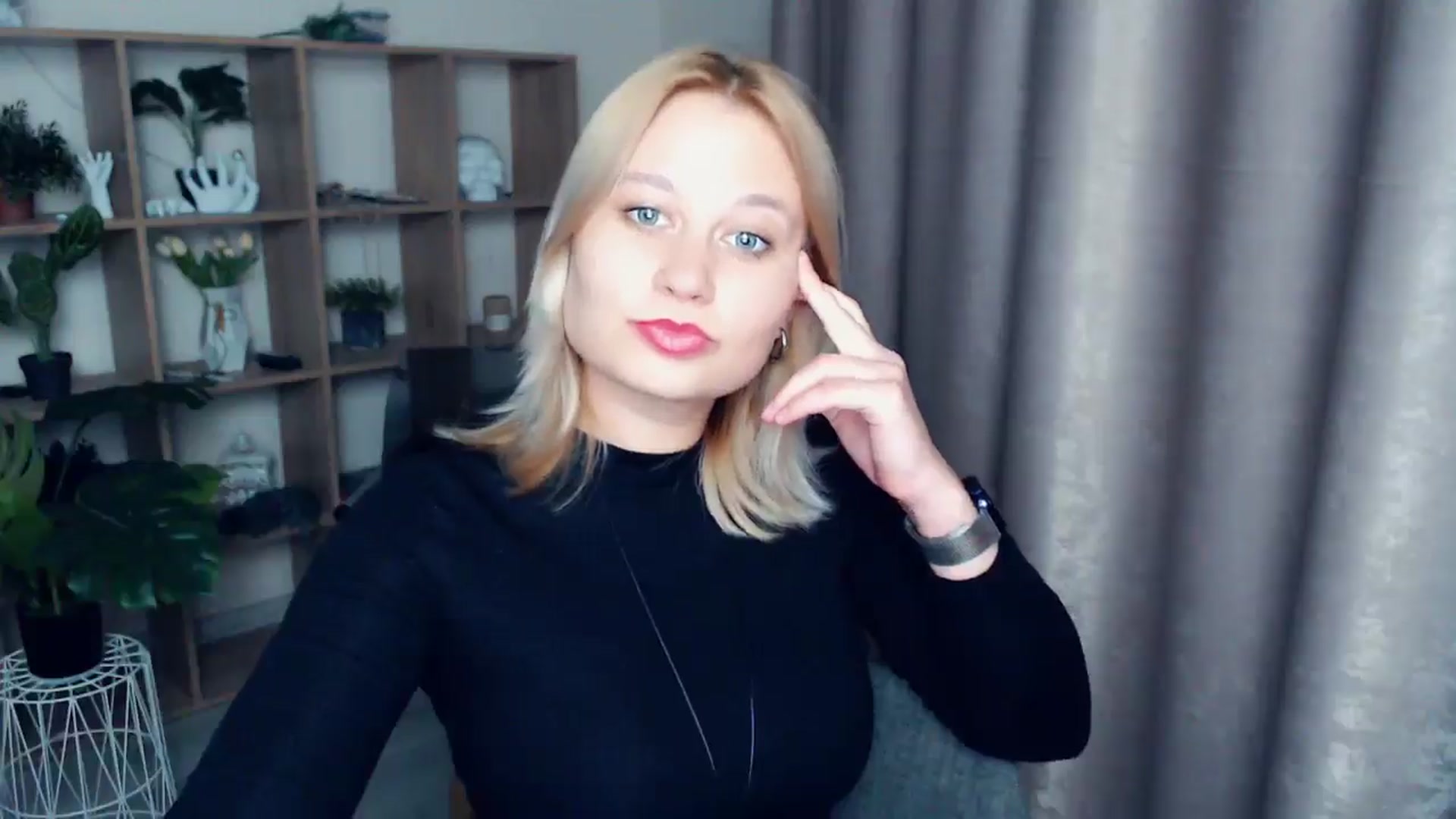 Gallery image thumbnail from Kukla_kolduna's myfreecams stream on, 03/05/2025, 19:04 image 6 of 20