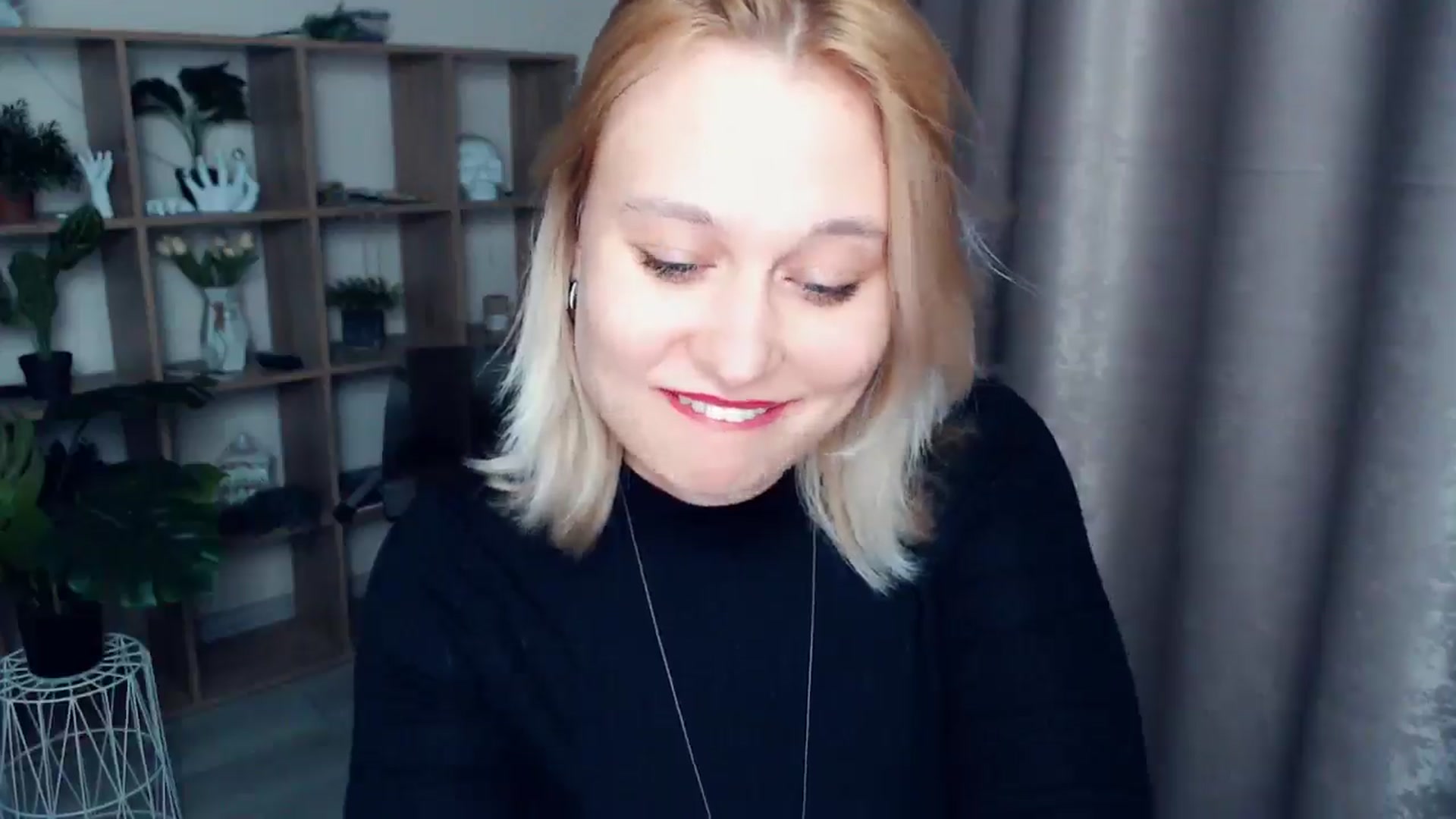 Gallery image thumbnail from Kukla_kolduna's myfreecams stream on, 03/05/2025, 19:04 image 11 of 20