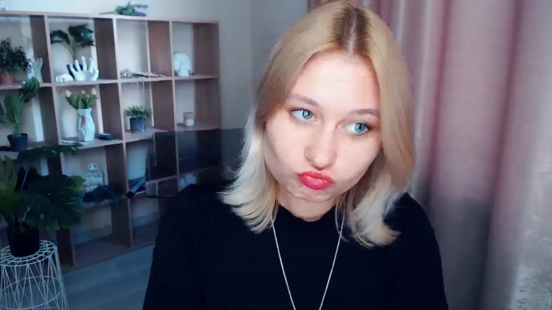 Gallery image thumbnail from Kukla_kolduna's myfreecams stream on, 03/06/2025, 15:51 image 9 of 20