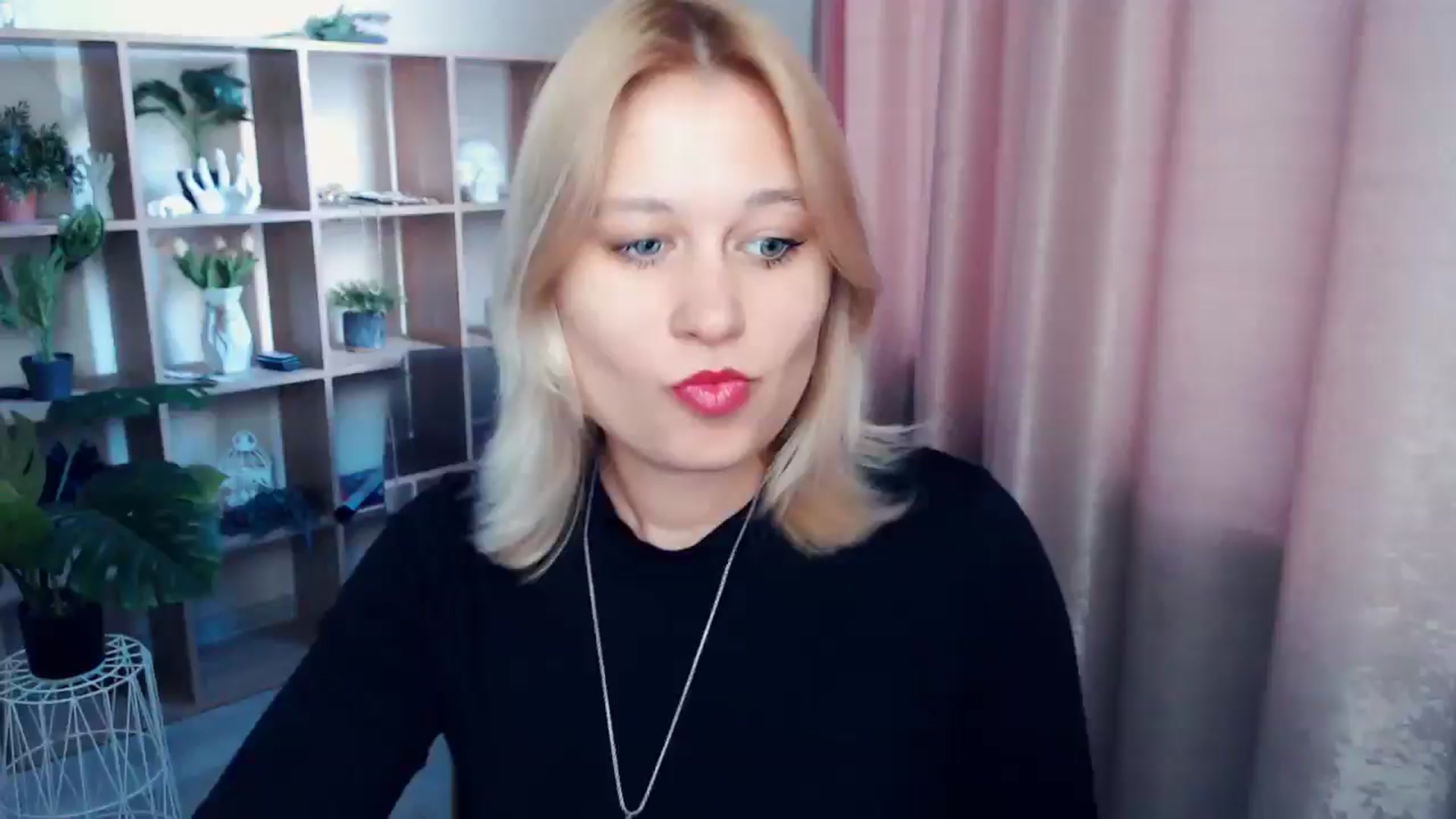 Gallery image thumbnail from Kukla_kolduna's myfreecams stream on, 03/06/2025, 15:51 image 1 of 20