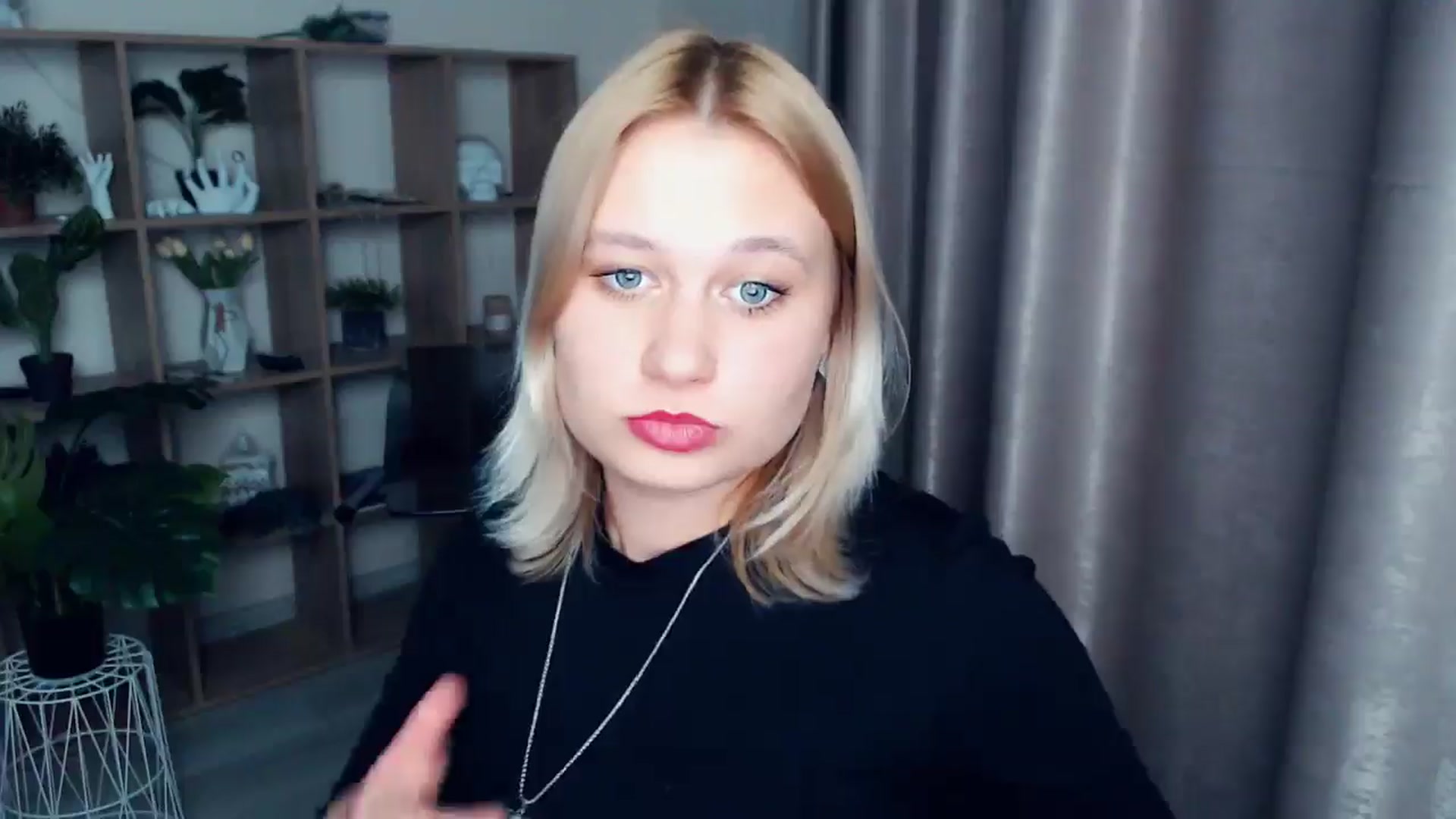 Gallery image thumbnail from Kukla_kolduna's myfreecams stream on, 03/06/2025, 18:50 image 15 of 20