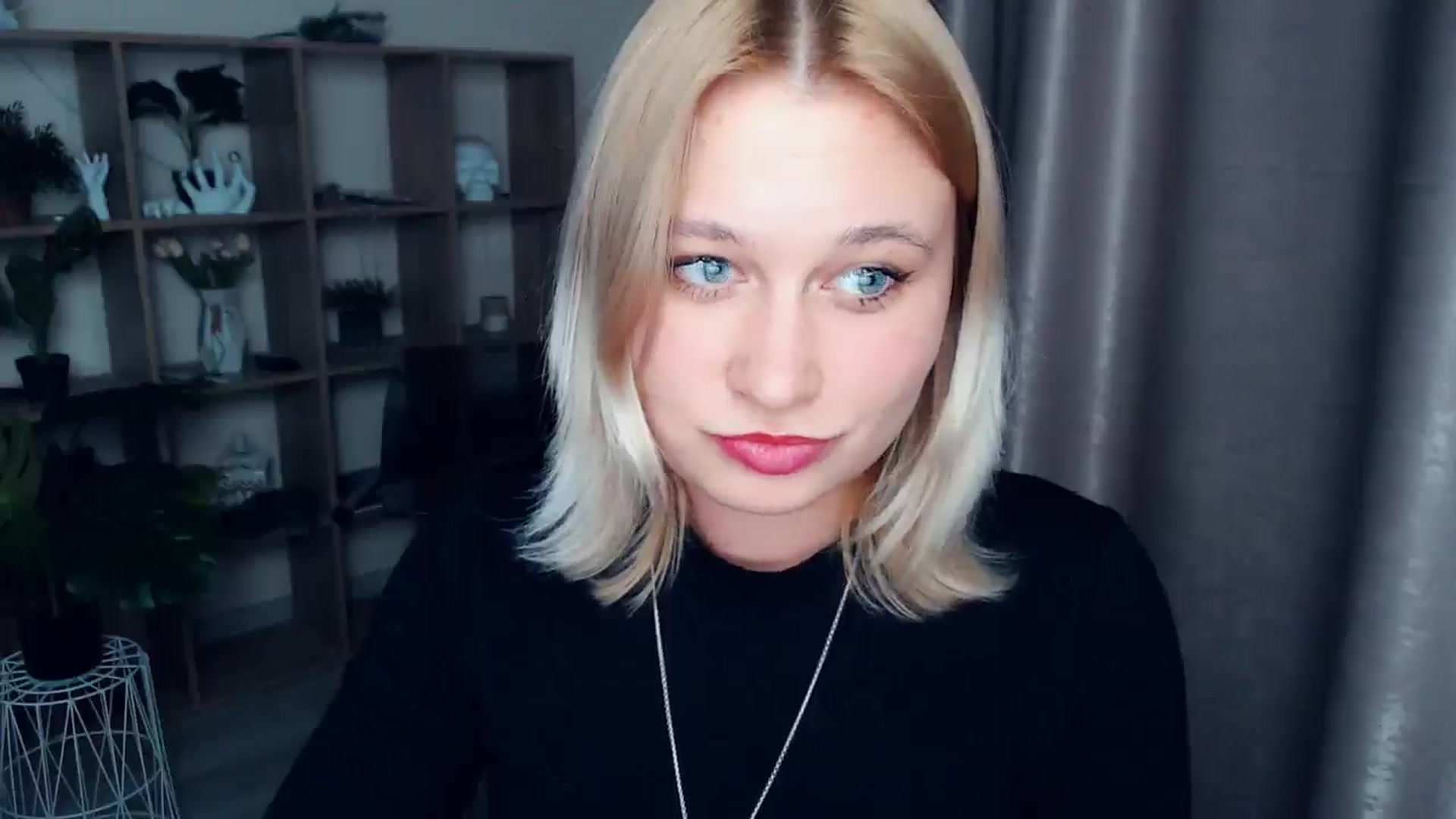 Gallery image thumbnail from Kukla_kolduna's myfreecams stream on, 03/06/2025, 18:50 image 4 of 20