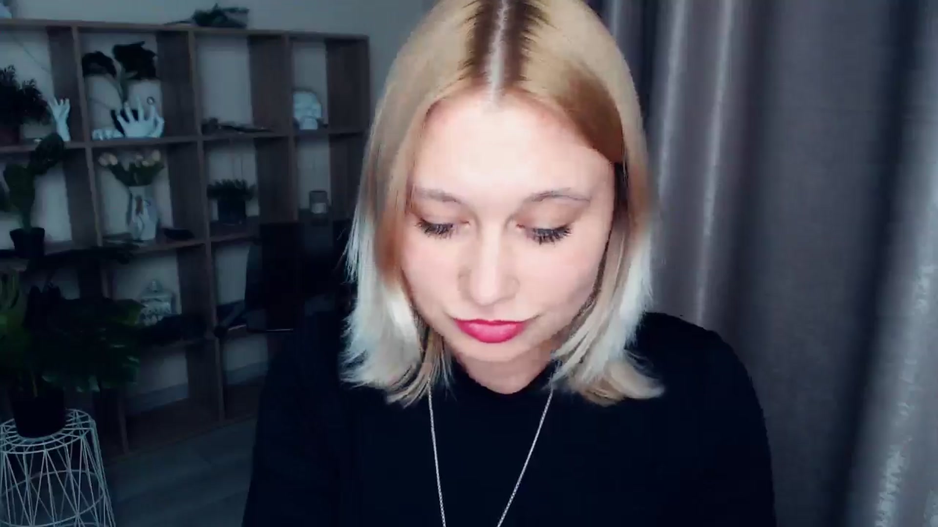 Gallery image thumbnail from Kukla_kolduna's myfreecams stream on, 03/06/2025, 18:50 image 8 of 20