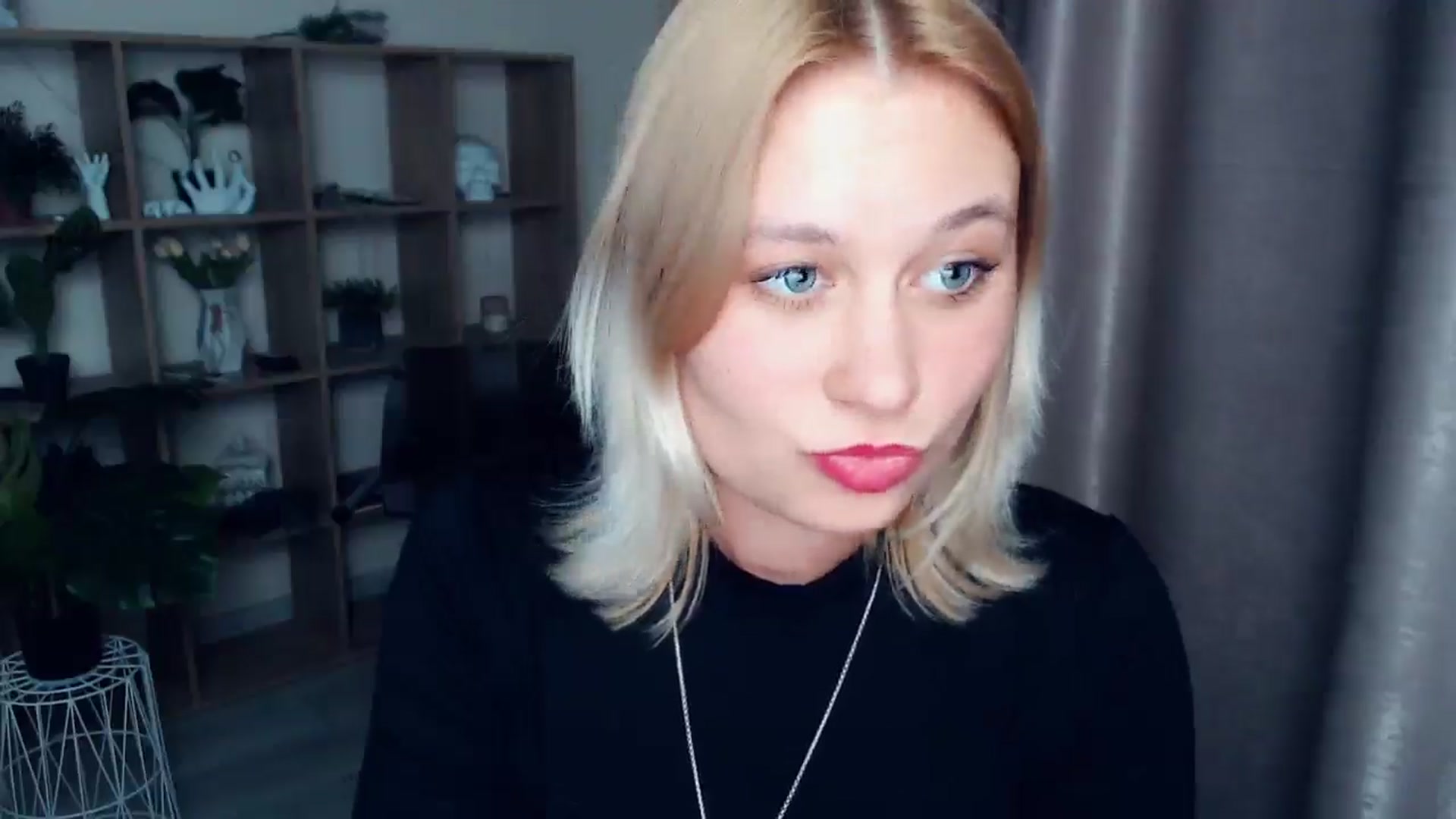 Gallery image thumbnail from Kukla_kolduna's myfreecams stream on, 03/06/2025, 18:50 image 2 of 20