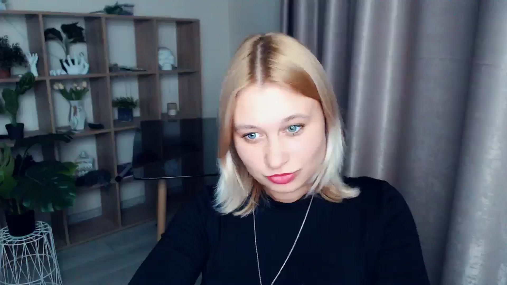 Gallery image thumbnail from Kukla_kolduna's myfreecams stream on, 03/06/2025, 18:50 image 13 of 20