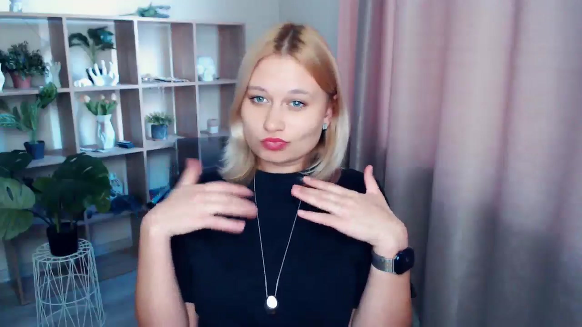 Gallery image thumbnail from Kukla_kolduna's myfreecams stream on, 03/07/2025, 15:38 image 8 of 20
