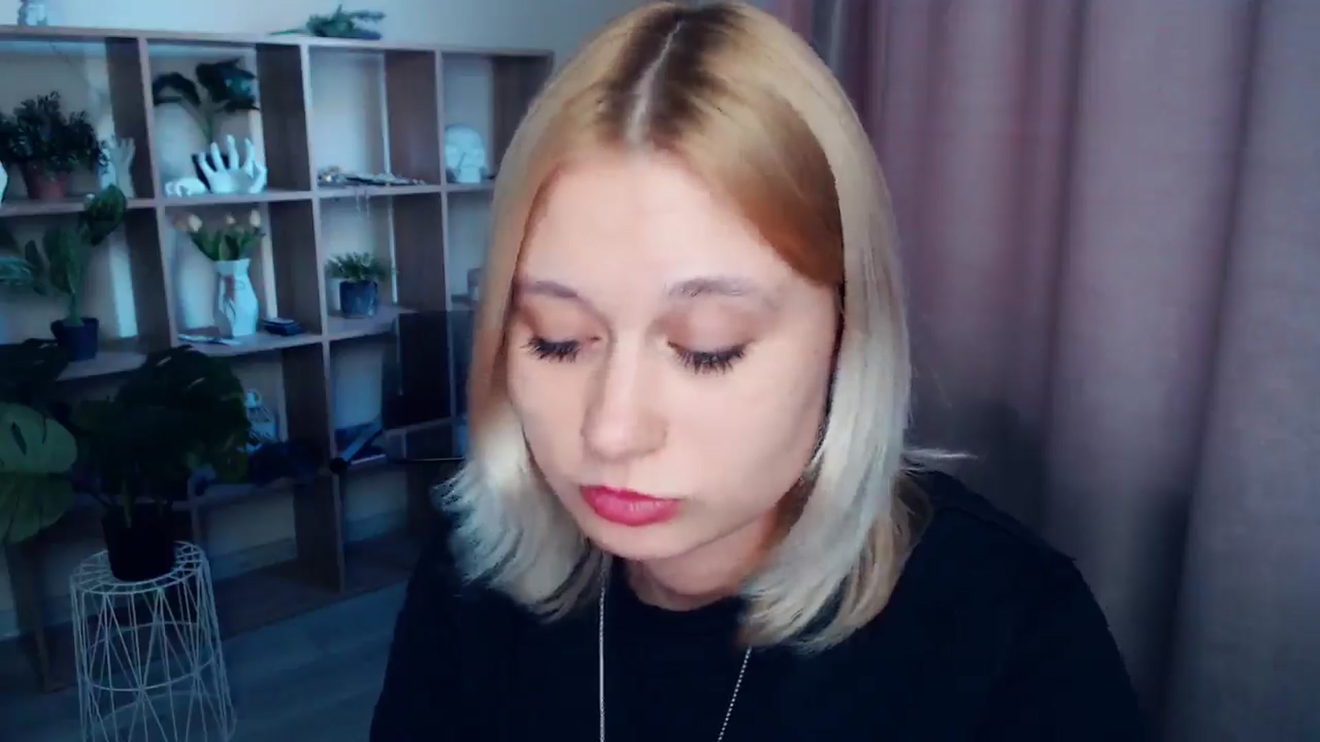 Gallery image thumbnail from Kukla_kolduna's myfreecams stream on, 03/07/2025, 15:38 image 13 of 20