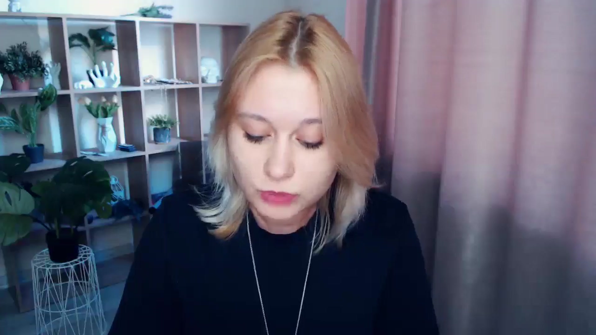 Gallery image thumbnail from Kukla_kolduna's myfreecams stream on, 03/07/2025, 15:38 image 2 of 20