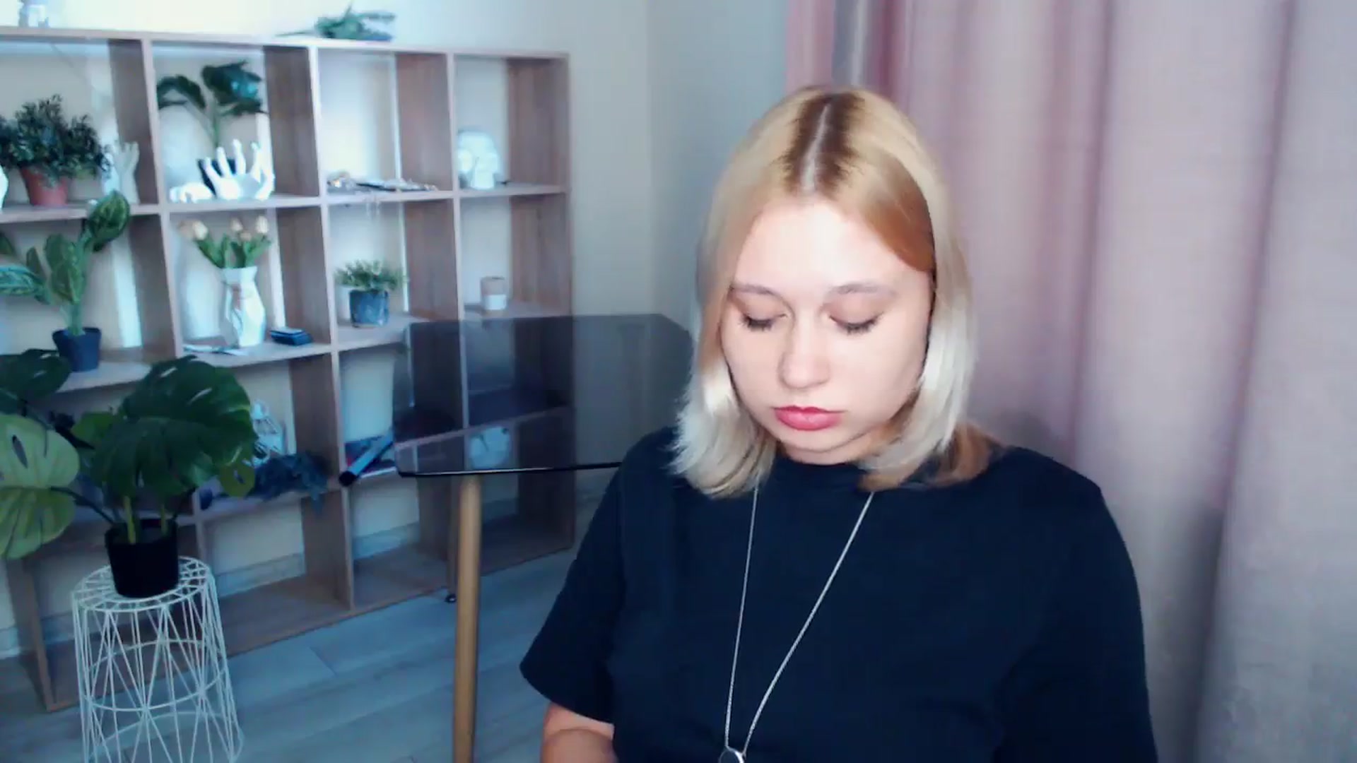 Gallery image thumbnail from Kukla_kolduna's myfreecams stream on, 03/07/2025, 15:38 image 14 of 20
