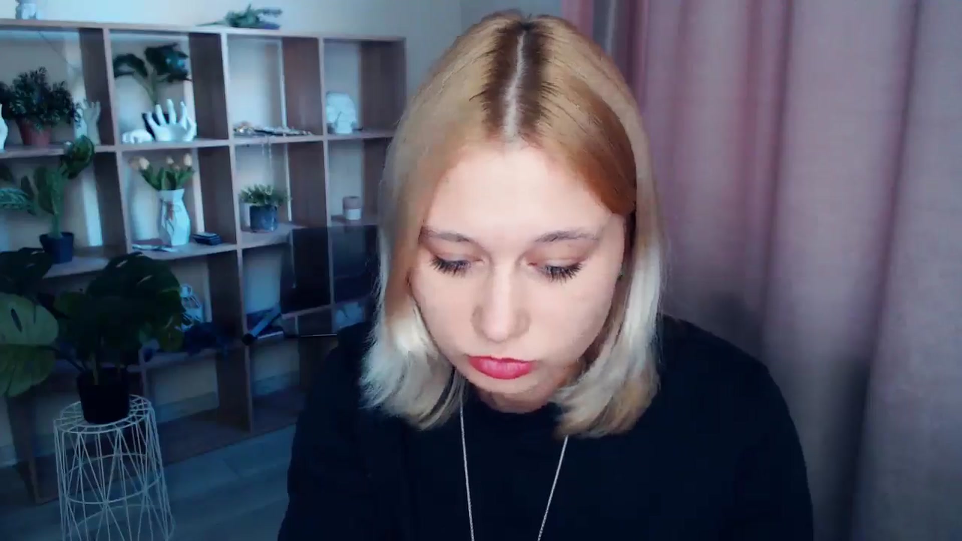 Gallery image thumbnail from Kukla_kolduna's myfreecams stream on, 03/07/2025, 15:38 image 10 of 20