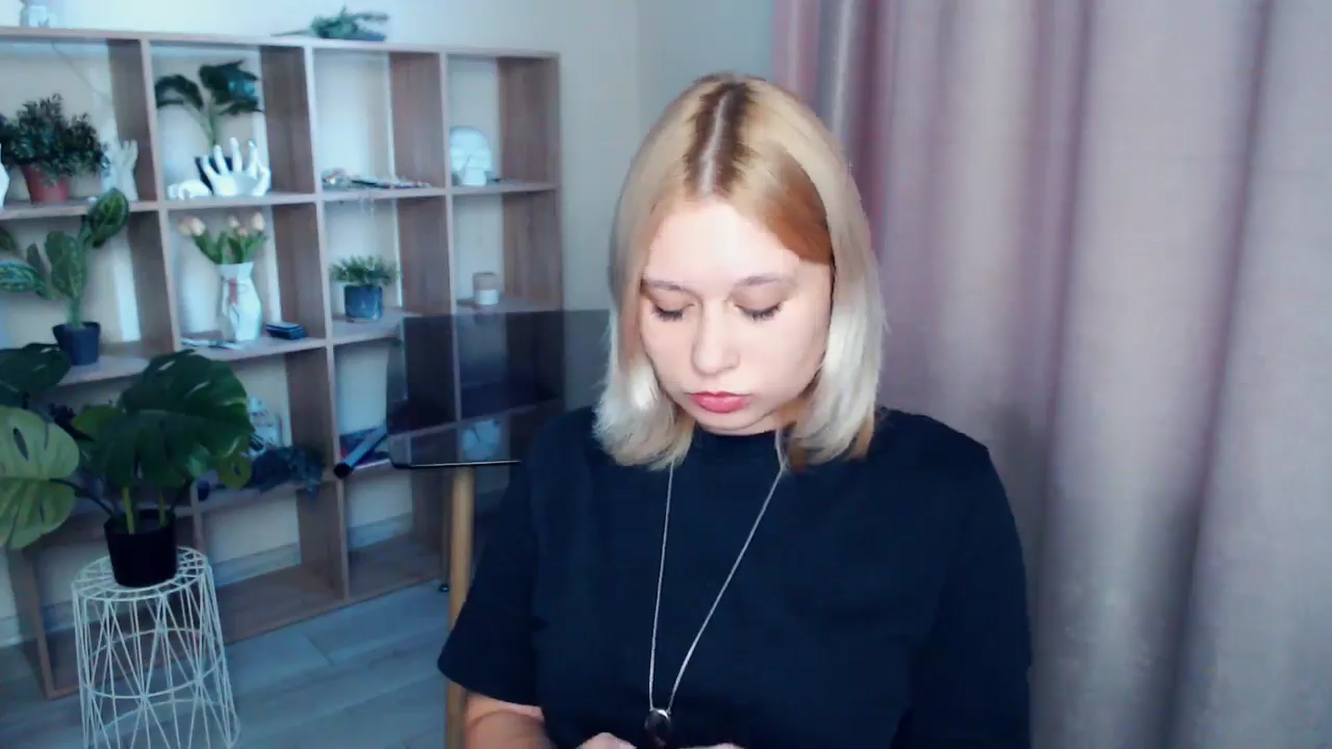 Gallery image thumbnail from Kukla_kolduna's myfreecams stream on, 03/07/2025, 15:38 image 19 of 20