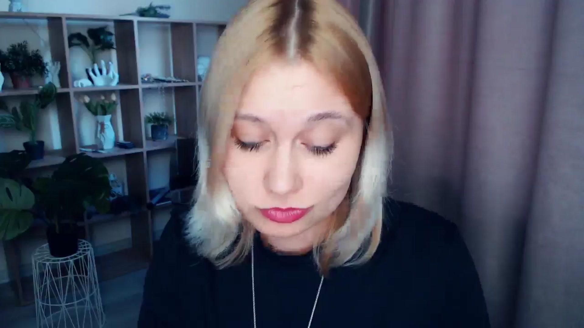 Gallery image thumbnail from Kukla_kolduna's myfreecams stream on, 03/07/2025, 15:38 image 17 of 20