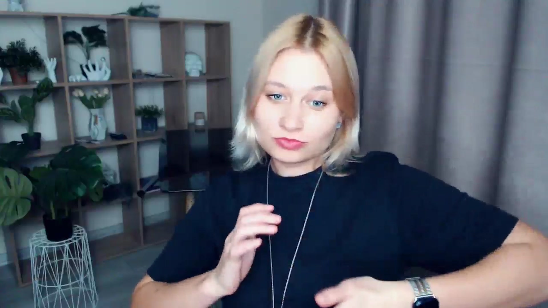 Gallery image thumbnail from Kukla_kolduna's myfreecams stream on, 03/07/2025, 16:37 image 12 of 20