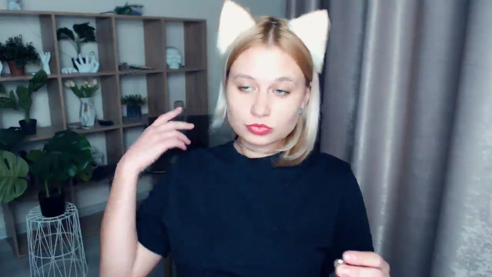 Gallery image thumbnail from Kukla_kolduna's myfreecams stream on, 03/07/2025, 18:08 image 4 of 20