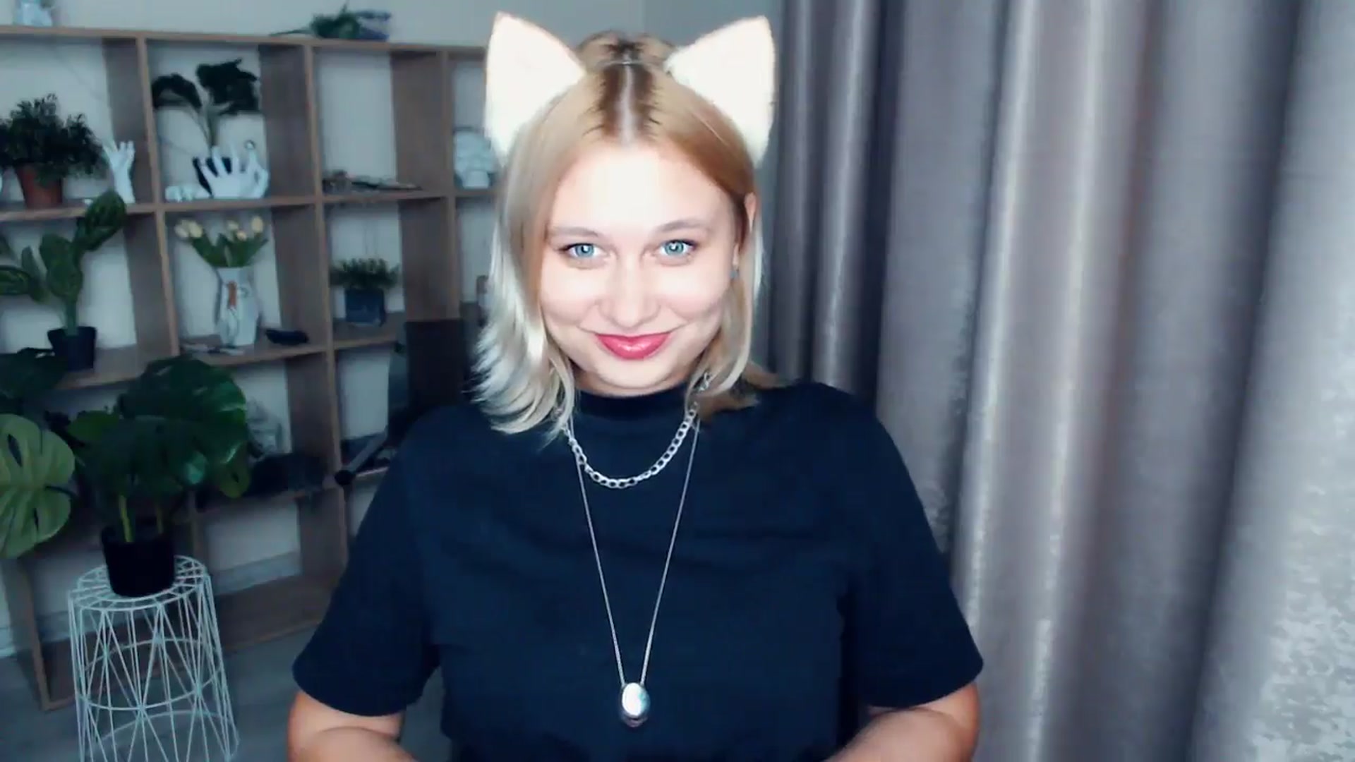 Gallery image thumbnail from Kukla_kolduna's myfreecams stream on, 03/07/2025, 18:08 image 18 of 20