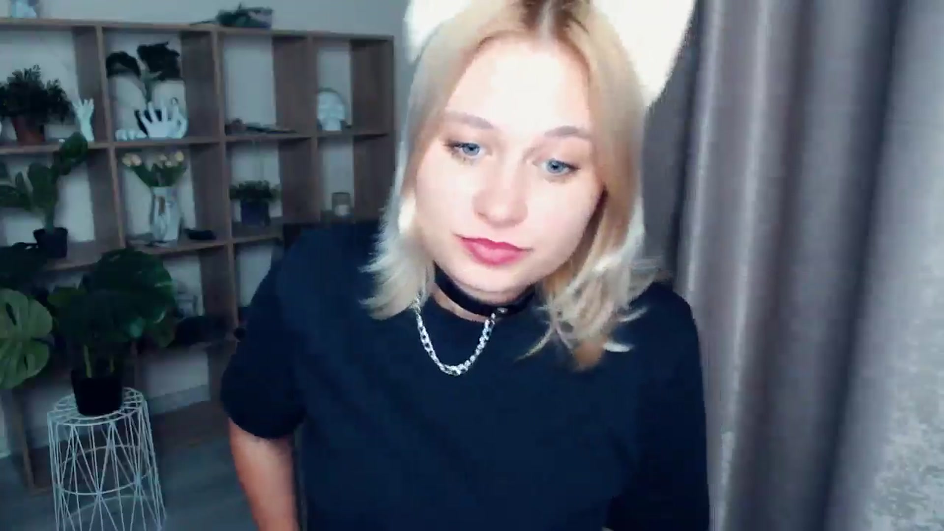 Gallery image thumbnail from Kukla_kolduna's myfreecams stream on, 03/07/2025, 18:08 image 9 of 20