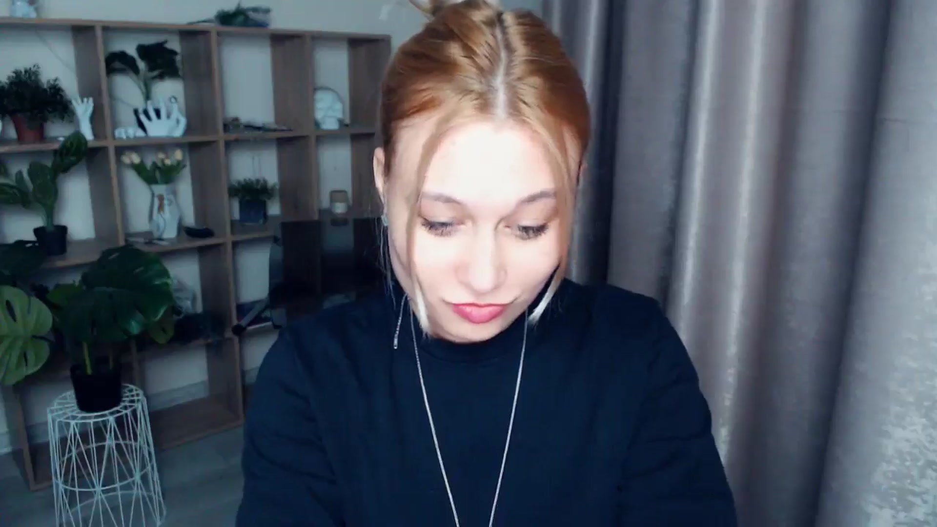 Gallery image thumbnail from Kukla_kolduna's myfreecams stream on, 03/07/2025, 19:04 image 11 of 20