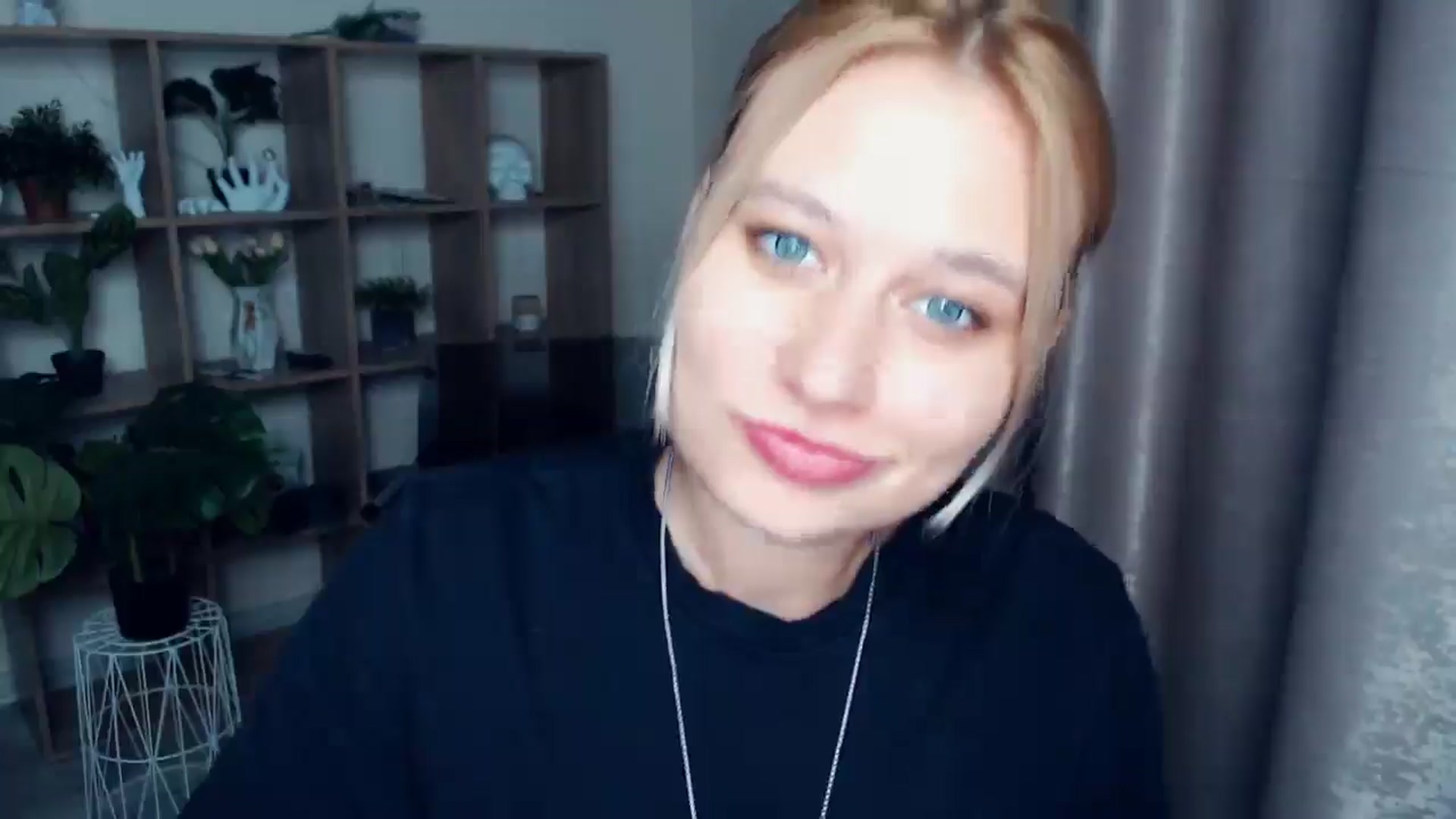 Gallery image thumbnail from Kukla_kolduna's myfreecams stream on, 03/07/2025, 19:04 image 18 of 20