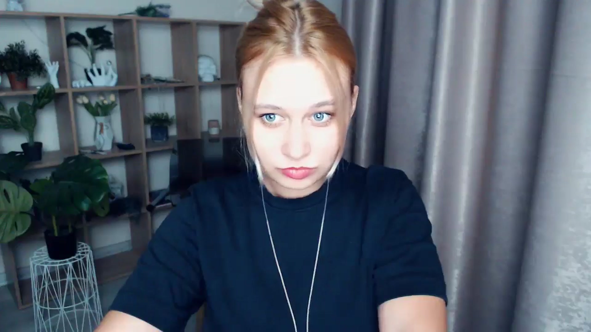 Gallery image thumbnail from Kukla_kolduna's myfreecams stream on, 03/07/2025, 19:04 image 14 of 20
