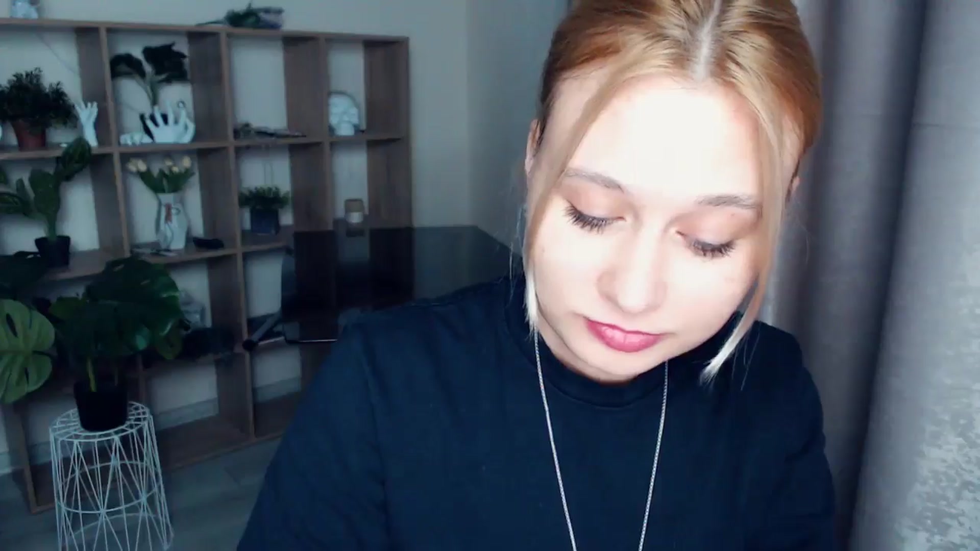 Gallery image thumbnail from Kukla_kolduna's myfreecams stream on, 03/07/2025, 19:04 image 15 of 20