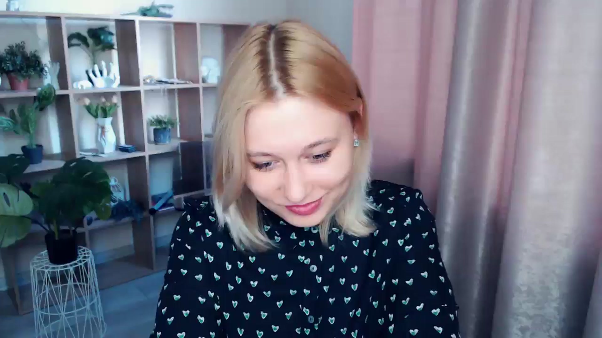Gallery image thumbnail from Kukla_kolduna's myfreecams stream on, 03/08/2025, 15:19 image 20 of 20