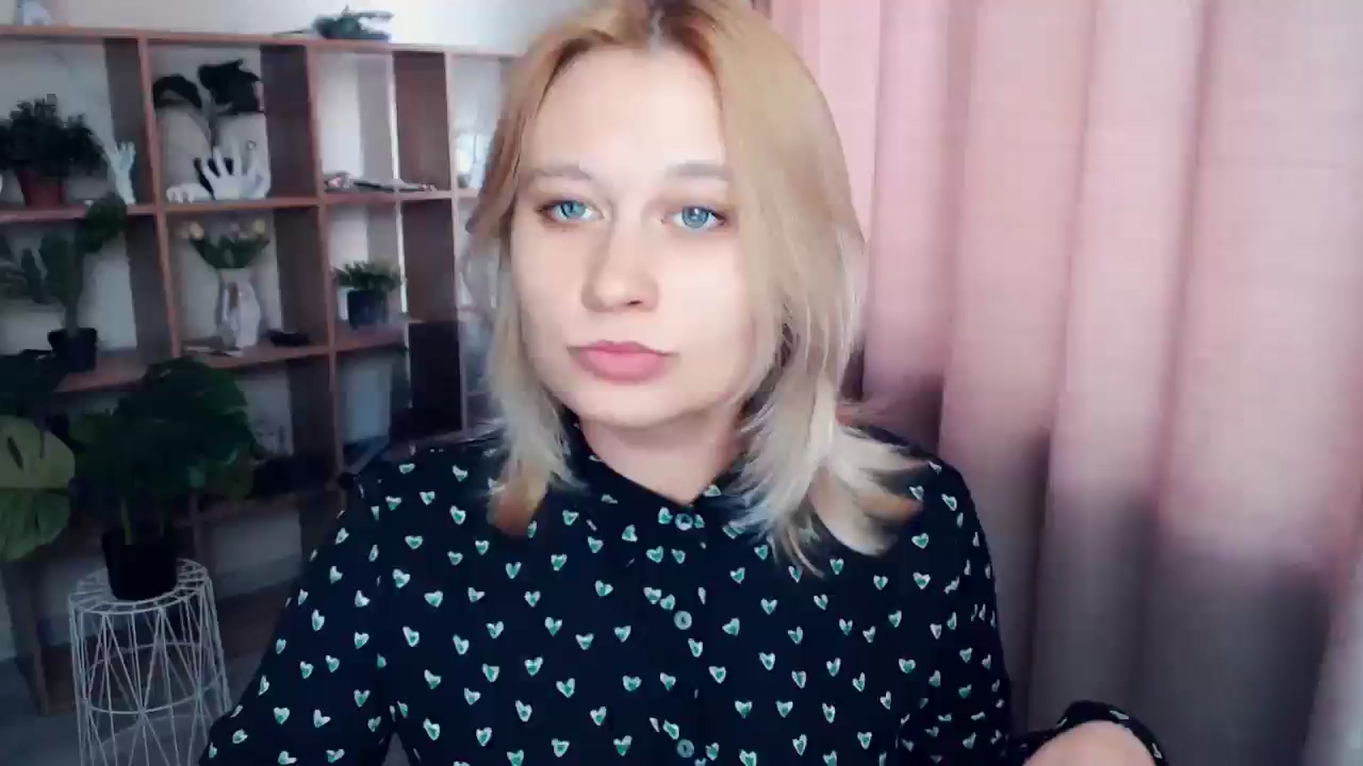 Gallery image thumbnail from Kukla_kolduna's myfreecams stream on, 03/08/2025, 15:19 image 1 of 20