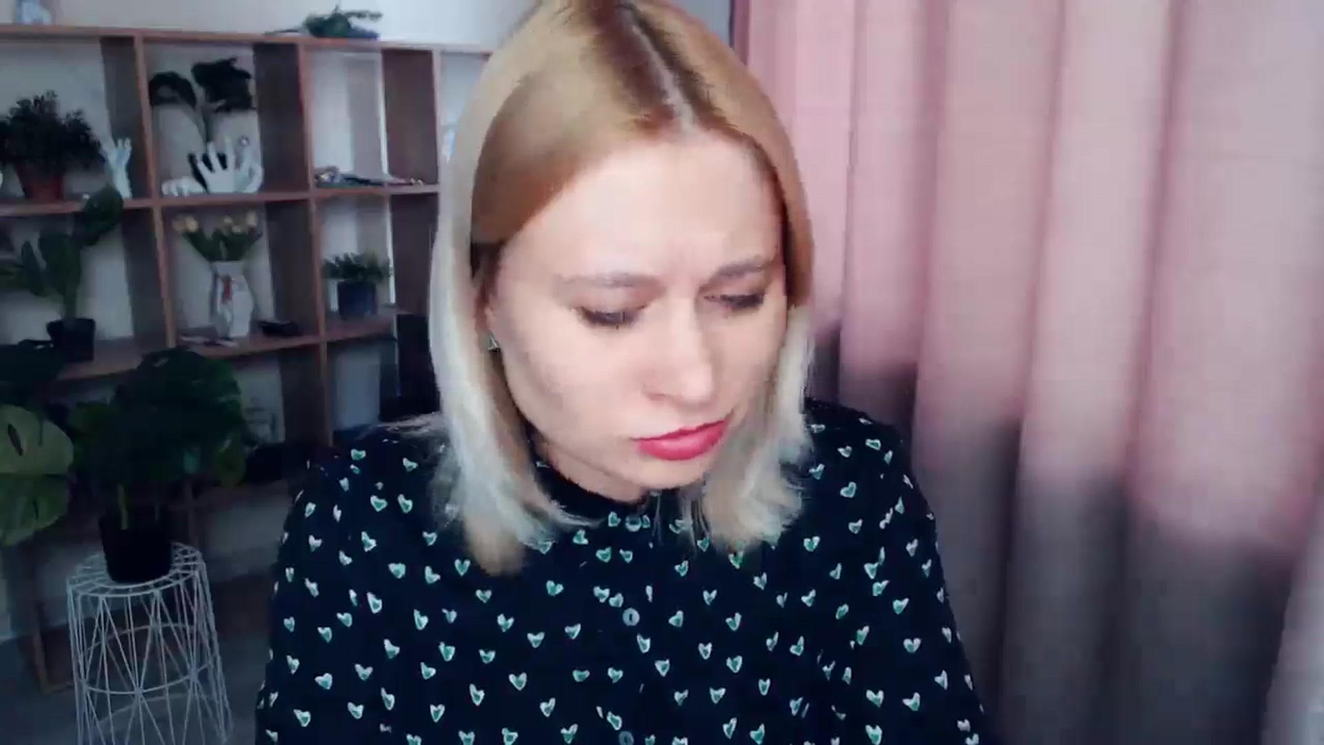 Gallery image thumbnail from Kukla_kolduna's myfreecams stream on, 03/08/2025, 15:19 image 5 of 20