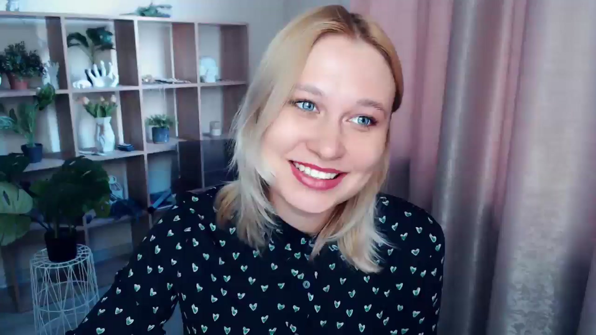 Gallery image thumbnail from Kukla_kolduna's myfreecams stream on, 03/08/2025, 15:19 image 18 of 20